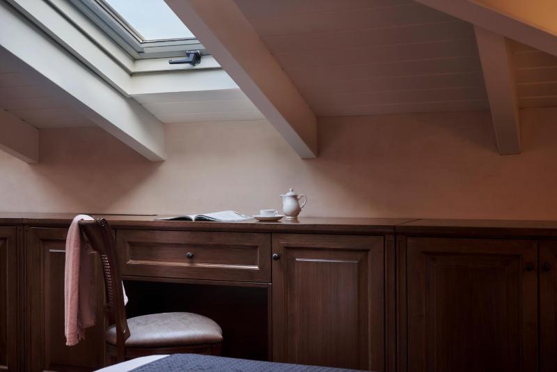 Standard Single Room image 3