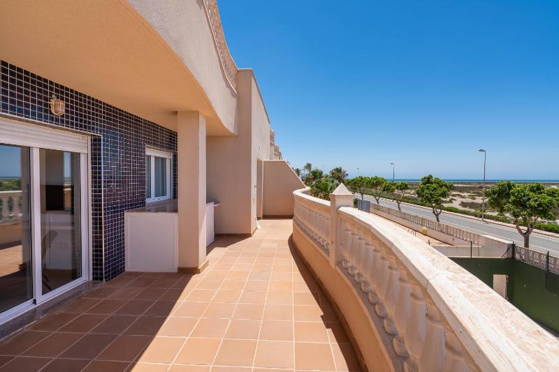 Apartment with Pool View  image 4