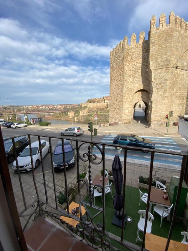 The Bridge house of Toledo - image 1