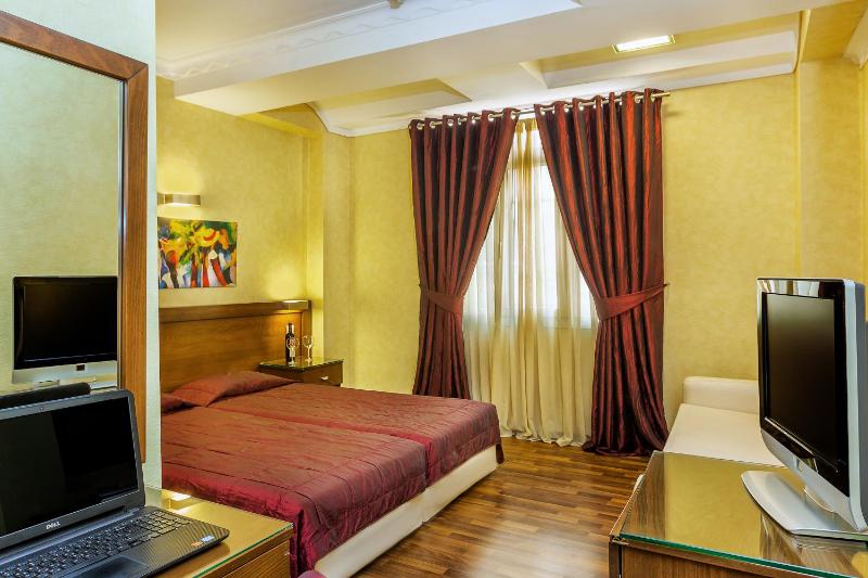 Triple Room image 3