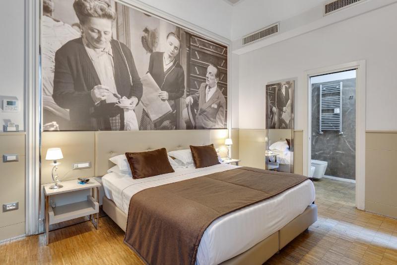 Standard Double or Twin Room image 1