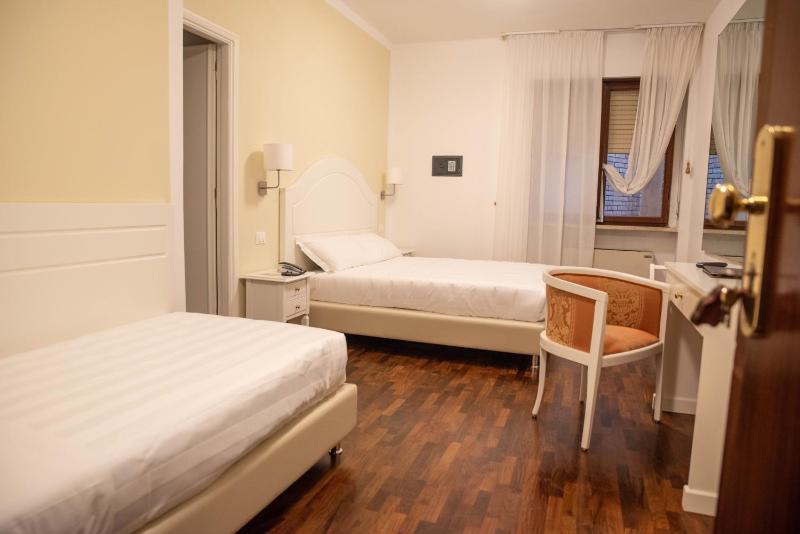 Triple Room image 1