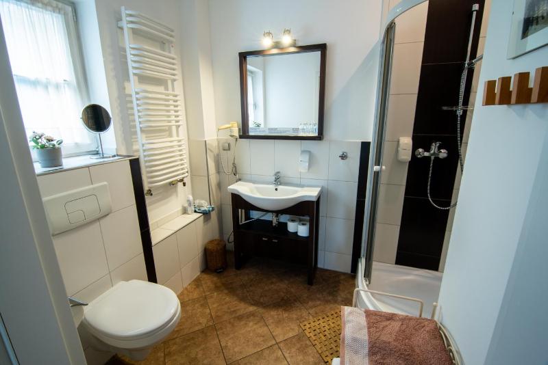 Standard Double Room image 2