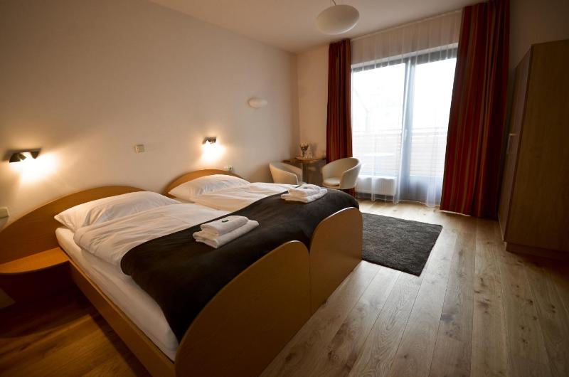Double or Twin Room with Terrace and with Extra Bed  image 3