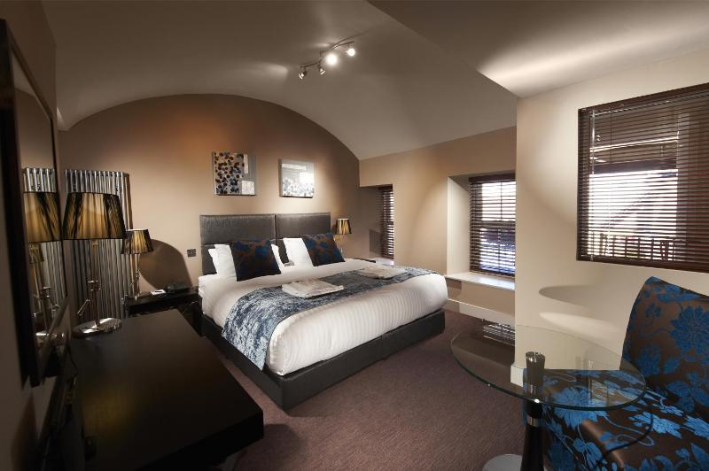 Executive Double Room image 4