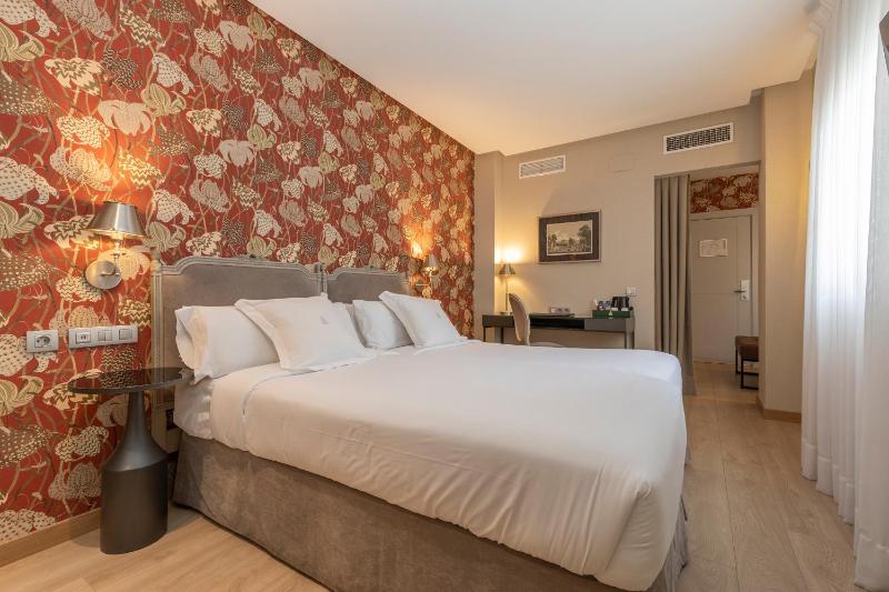 Triple Room image 2