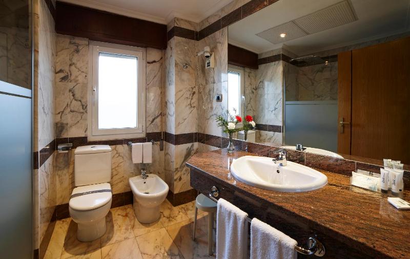 Double or Twin Room image 1