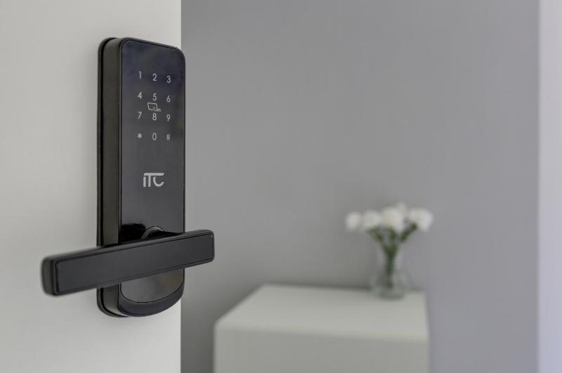 Double Room with Private Bathroom image 1