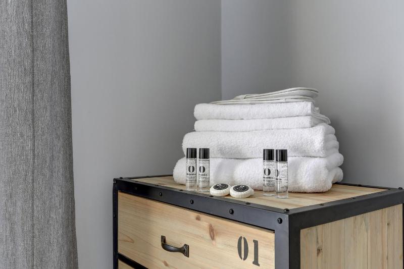 Double Room with Private Bathroom image 4