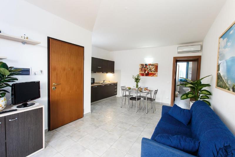Apartment with Sea View image 1