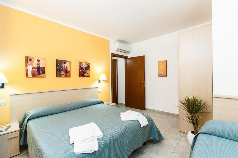 One-Bedroom Apartment - Ground Floor image 4