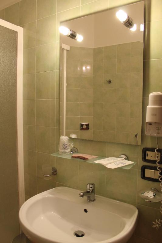 Triple Room image 4