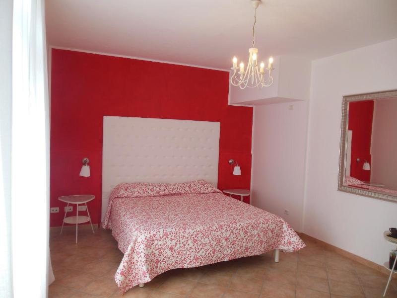 Classic Double Room image 1
