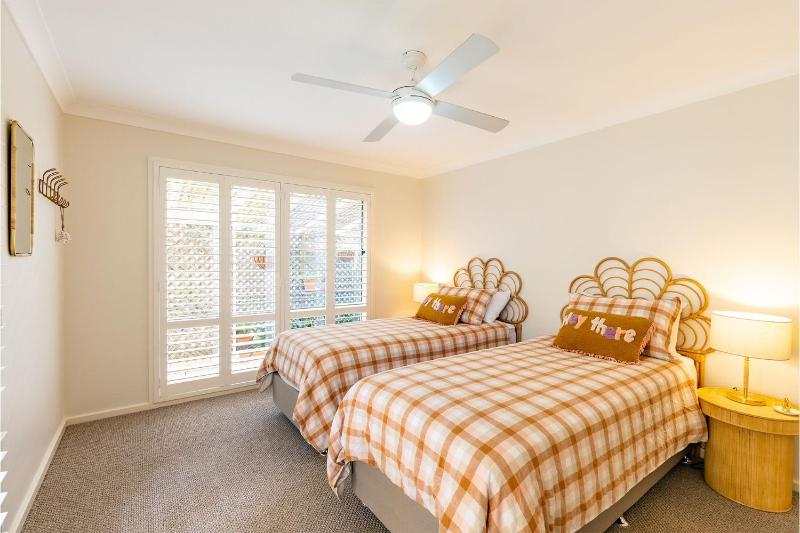 Anchored at Fingal Bay 80 Marine Drive - image 8