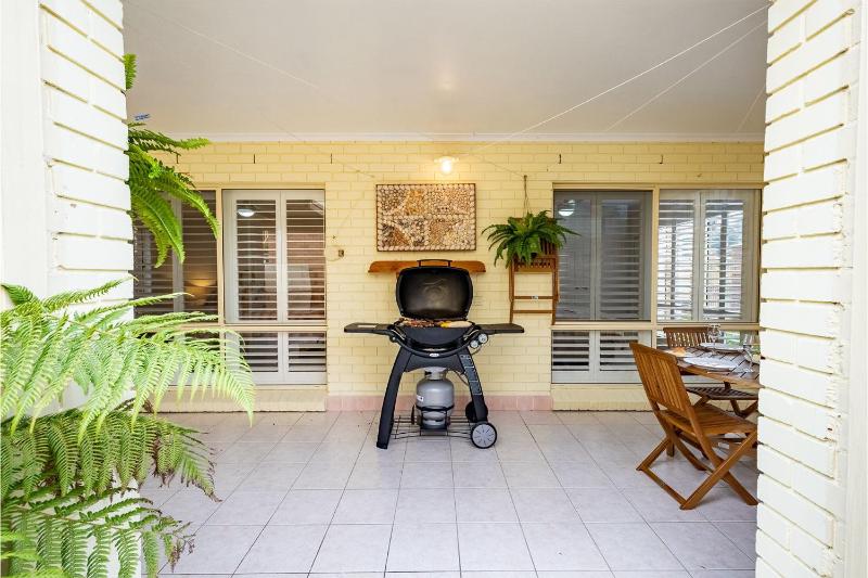 Anchored at Fingal Bay 80 Marine Drive - image 11