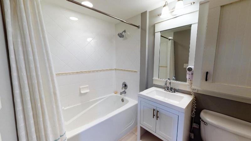 Pilot House 229 - image 22