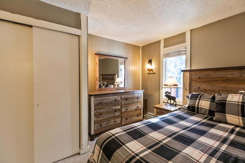 Peak 8 Village Retreat Condo: Great Year-Round Location - image 29