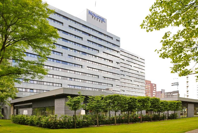Novotel Amsterdam City - image 2