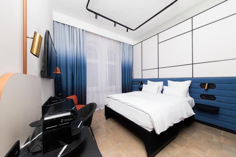 Tribe Comfort Double Room image 3