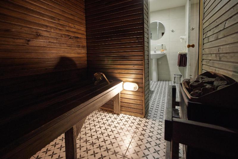 Double Room with Sauna image 2