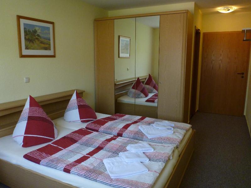 Double or Twin Room image 2