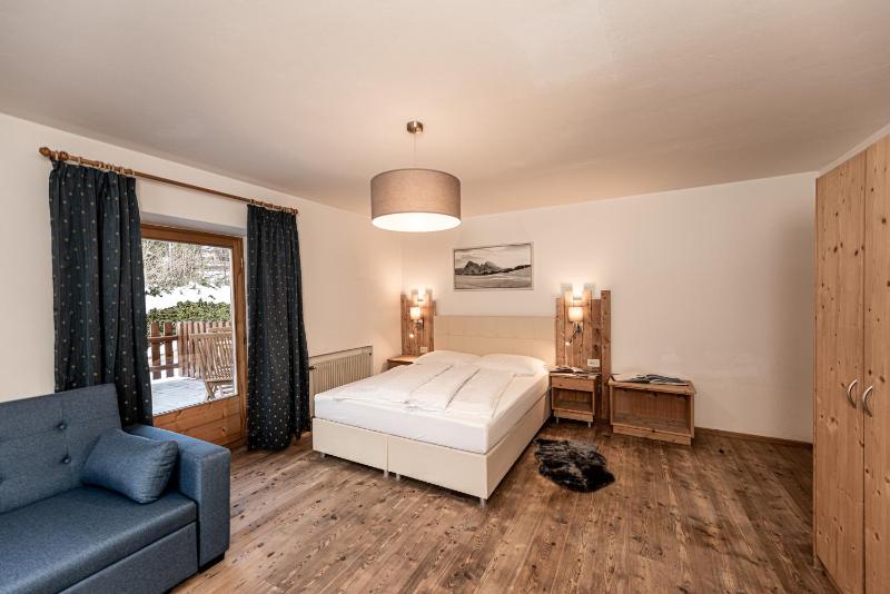 Superior Double Room image 2