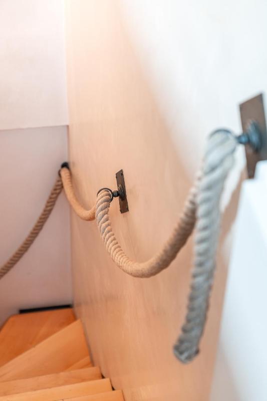 Deluxe Double Room with Balcony image 3