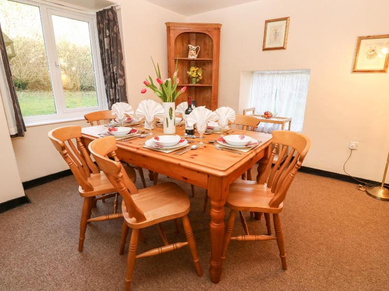 Bosworlas Farm House - image 5