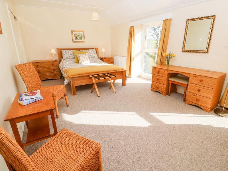 Bosworlas Farm House - image 20