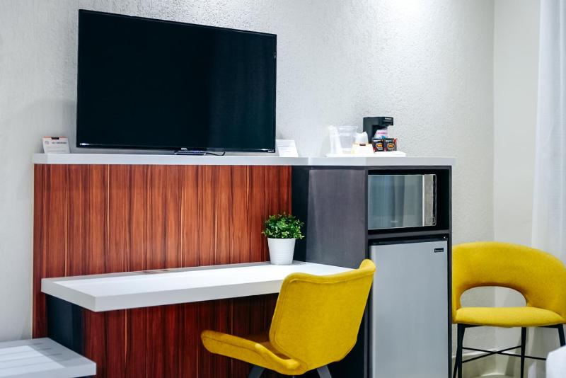 King Room image 1