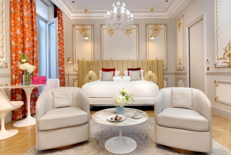 Baron Haussmann Suite image 1