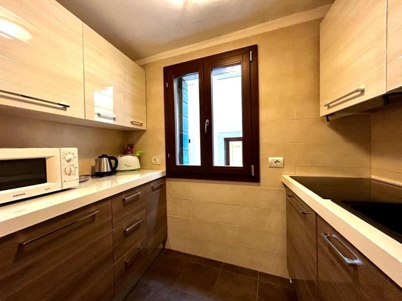 One-Bedroom Apartment - Second Floor - San Marco 2247 image 3