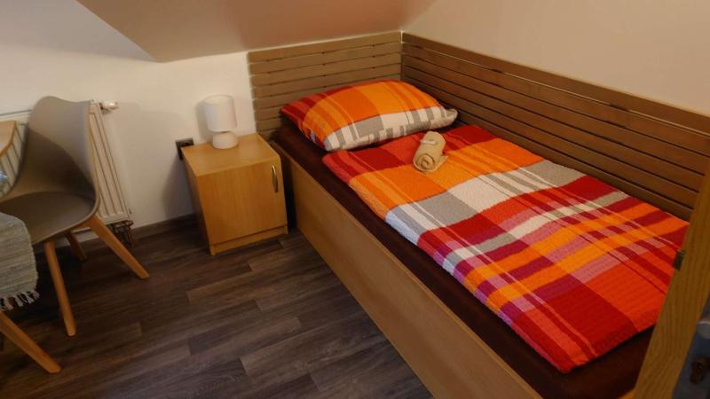 Quadruple Room with Bathroom image 4
