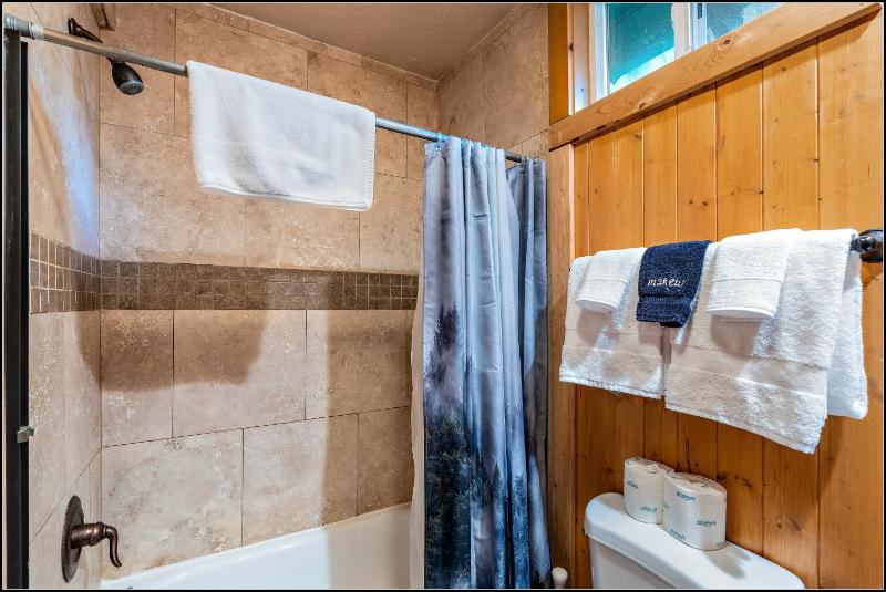 Bungalow #2 image 4