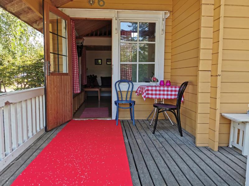 Deluxe Bungalow image 3