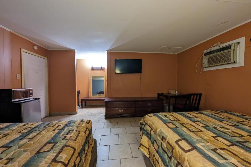 2 Full Bed image 3