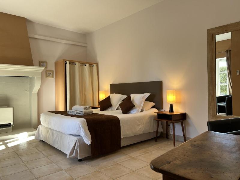 Double Room with Private Bathroom image 4