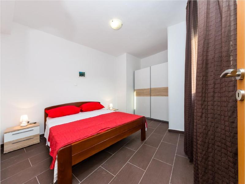 Luciano Apartment - image 12