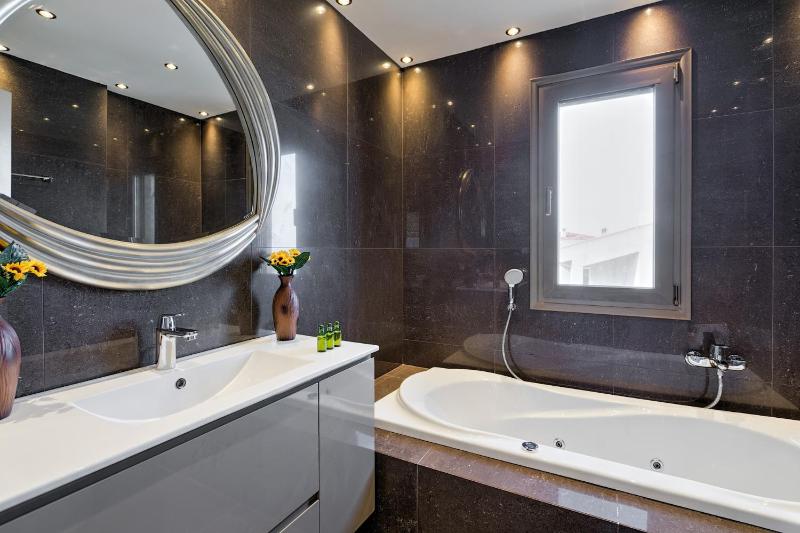 Two-Bedroom Apartment image 3