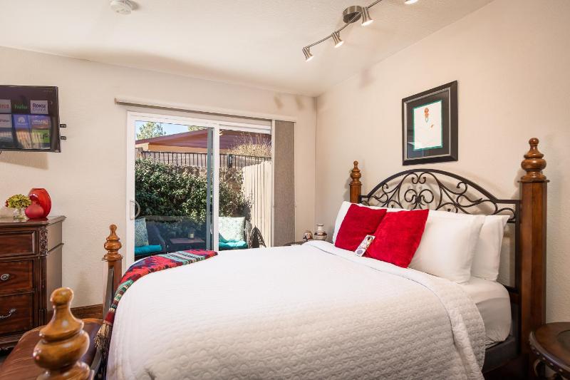 Whispering Creek Bed & Breakfast - image 46