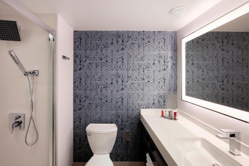 King or Double Room - Concierge Level  image 4