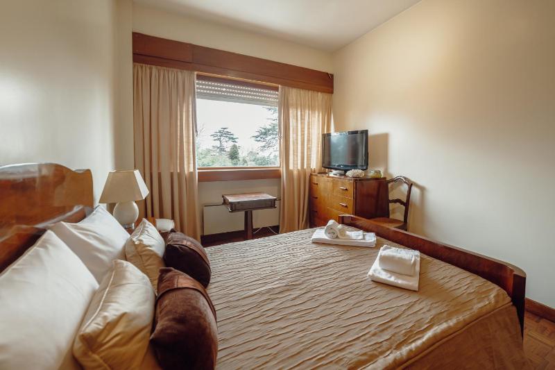 Grand Botanic Garden Apartment by Vacationy - image 34