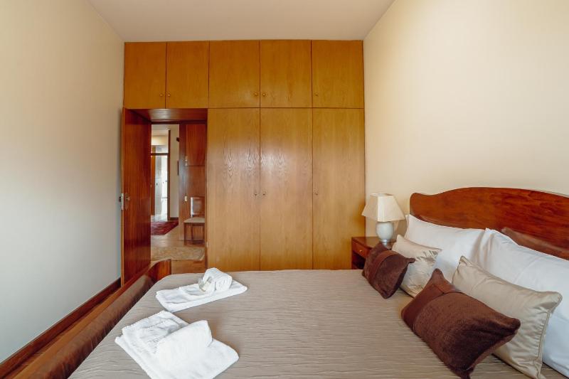 Grand Botanic Garden Apartment by Vacationy - image 14