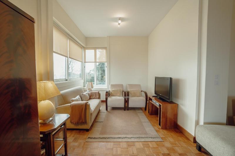 Grand Botanic Garden Apartment by Vacationy - image 31