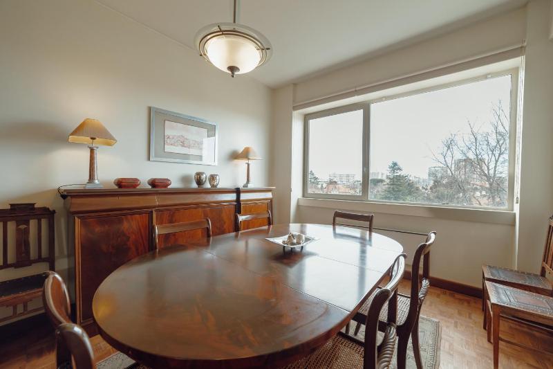 Grand Botanic Garden Apartment by Vacationy - image 28