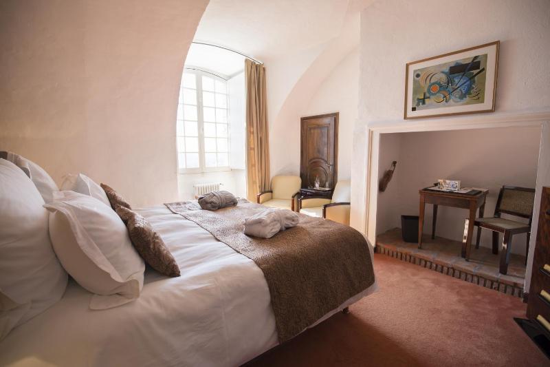 Classic Double Room image 1