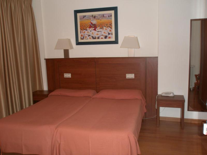 Hotel Mayna - image 17