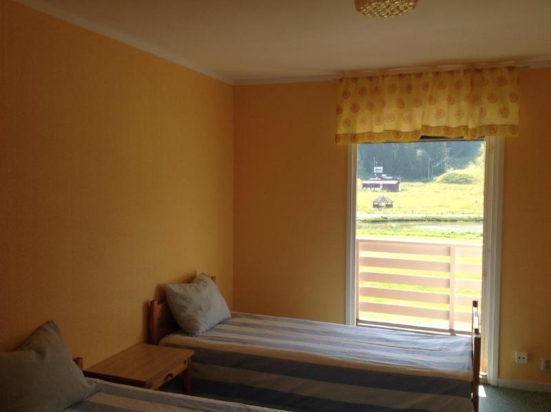 Standard Twin Room with Private Toilet image 4