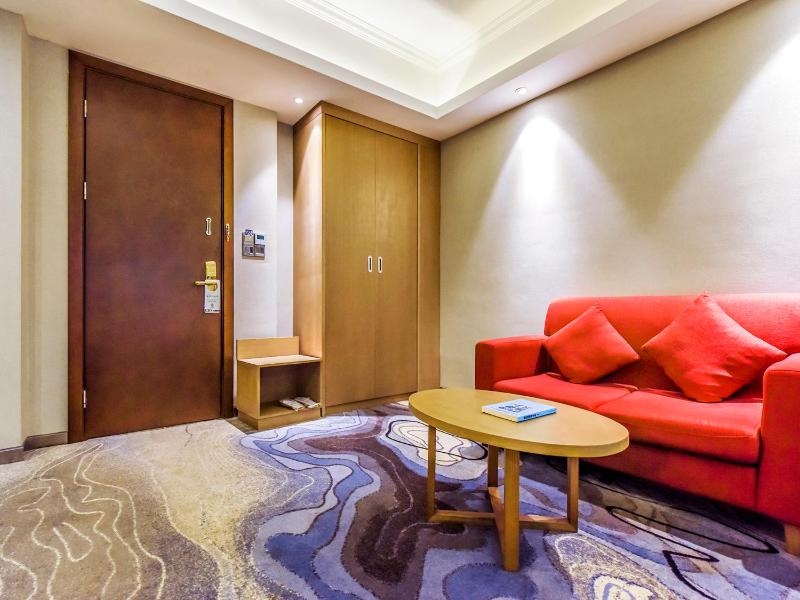 Guangzhou Huihe Hotel - image 16