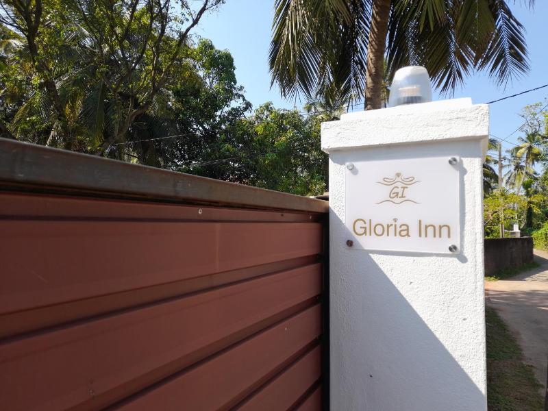 Gloria Inn - image 16